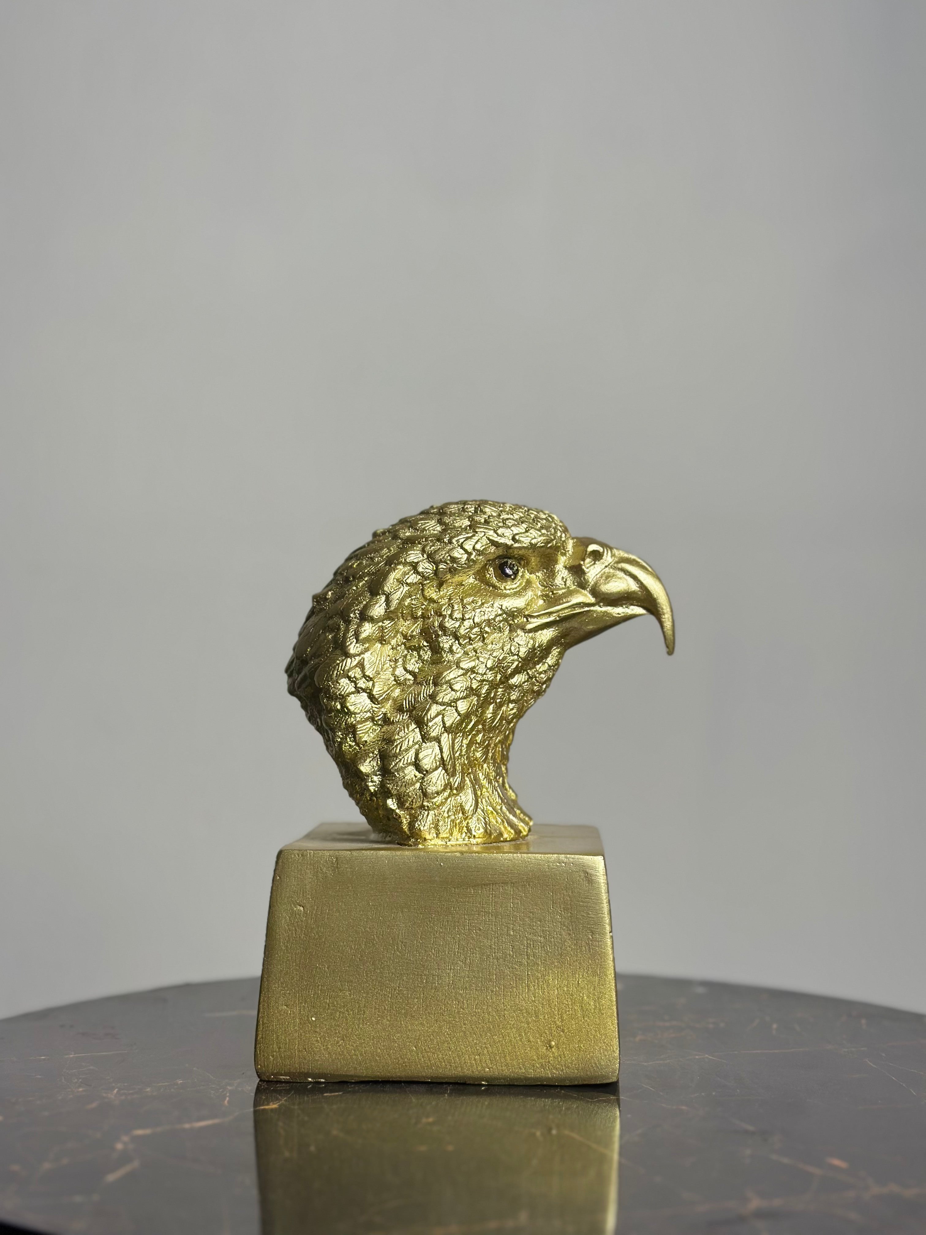 Premium Eagle Throne