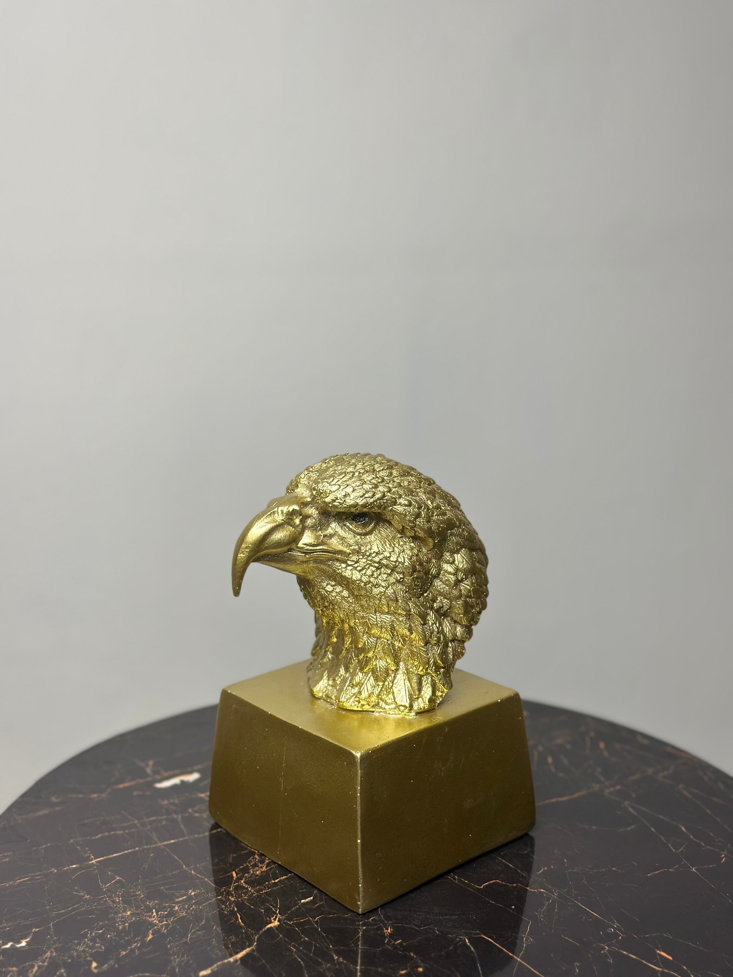Premium Eagle Throne