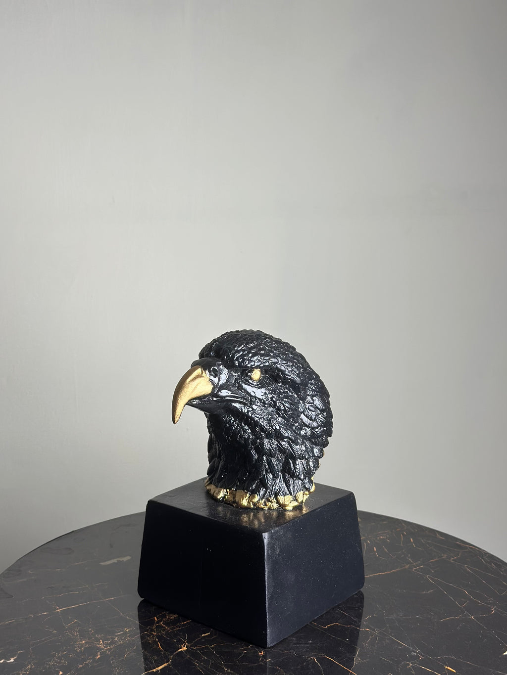 Premium Eagle Throne